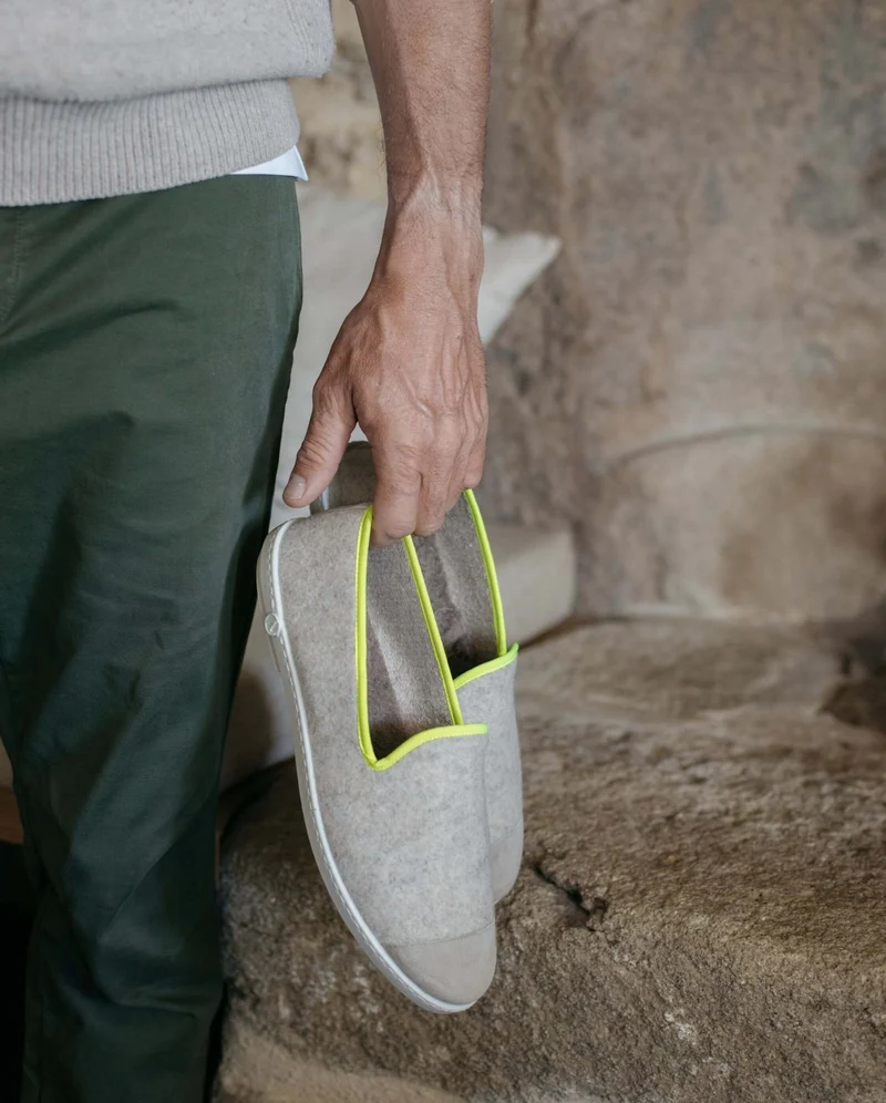 Chausson homme Bruson, laine beige jaune fluo