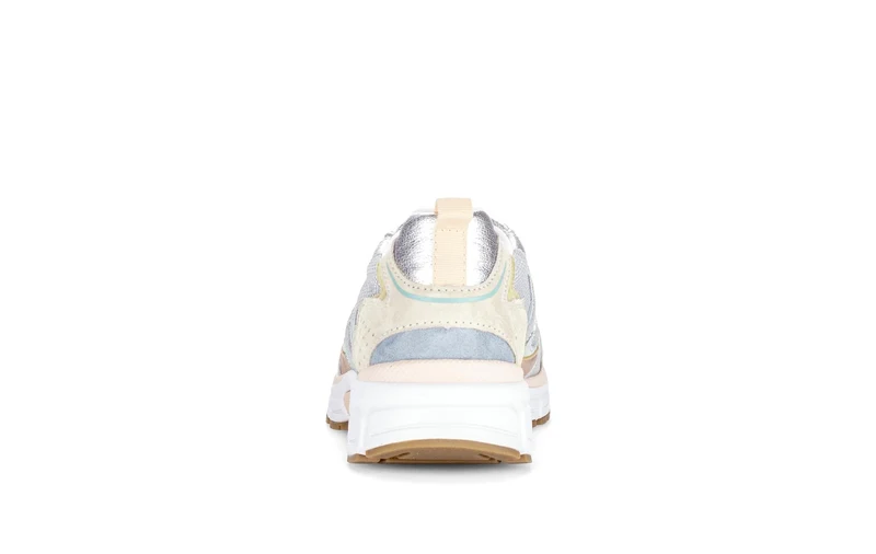 Baskets grises en cuir et textile