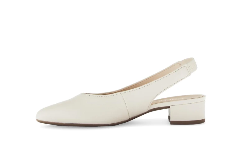 Escarpins Brides arrière crème en cuir