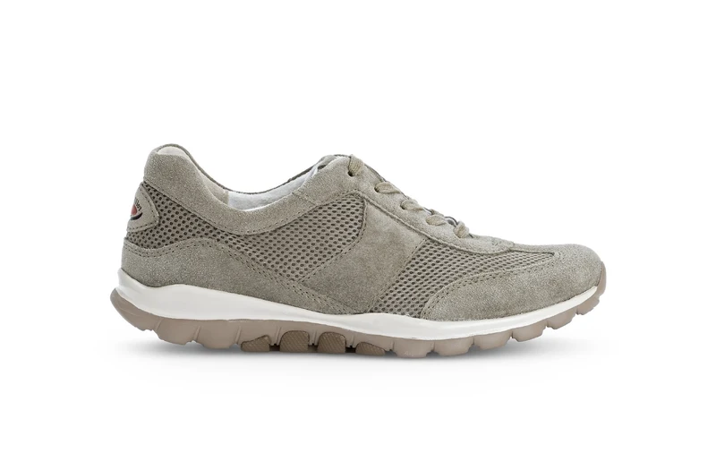 Baskets vertes ajourées en nubuck