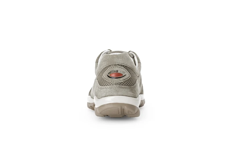 Baskets vertes ajourées en nubuck