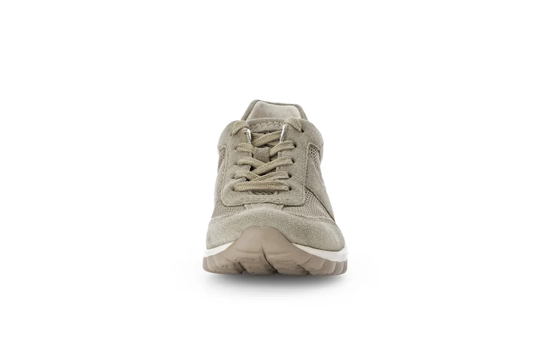 Baskets vertes ajourées en nubuck