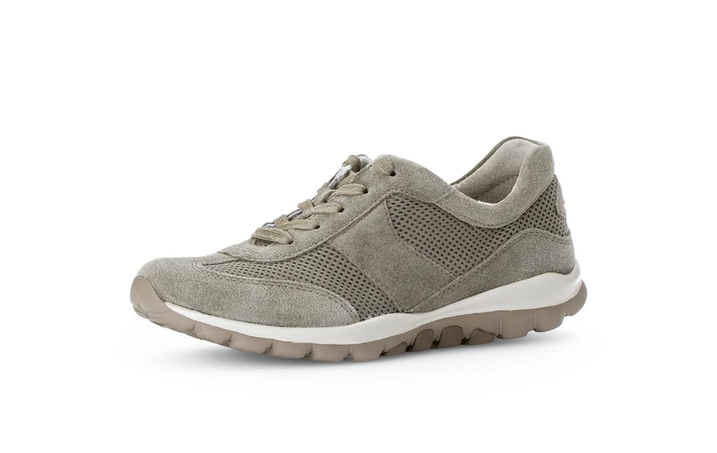 Baskets vertes ajourées en nubuck