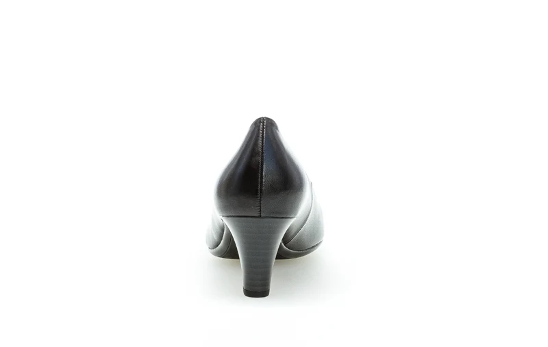 Escarpins noirs en cuir lisse