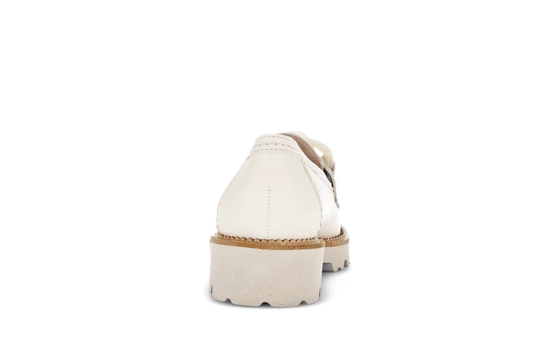 Mocassins blancs en cuir