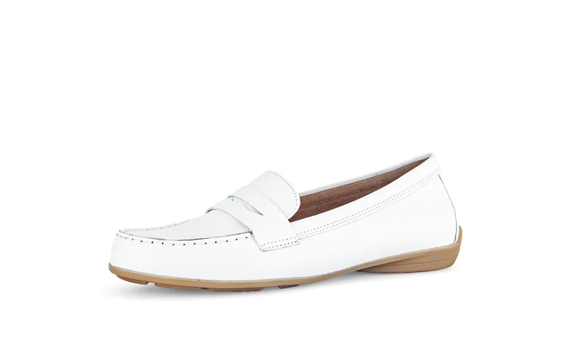 Mocassins blancs en cuir
