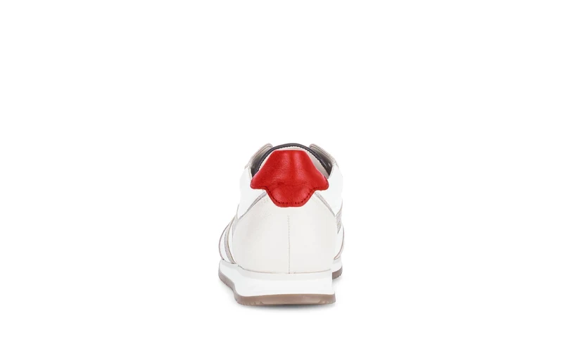 Baskets blanches en cuir et nubuck