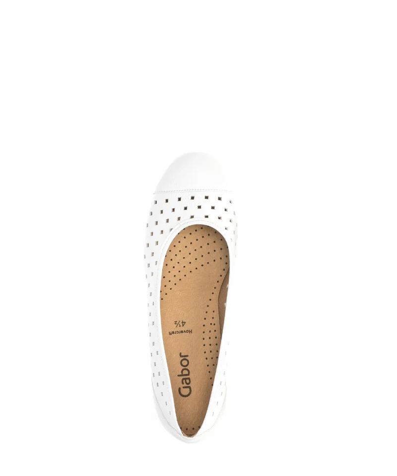Ballerines perforées blanches en cuir