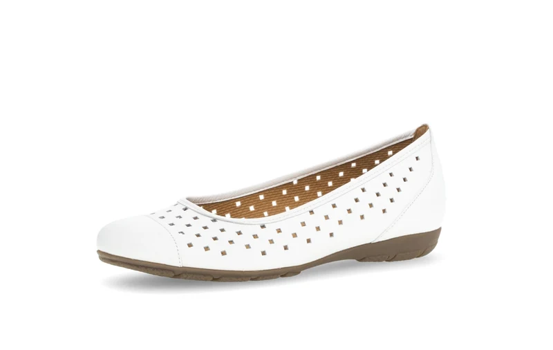 Ballerines perforées blanches en cuir