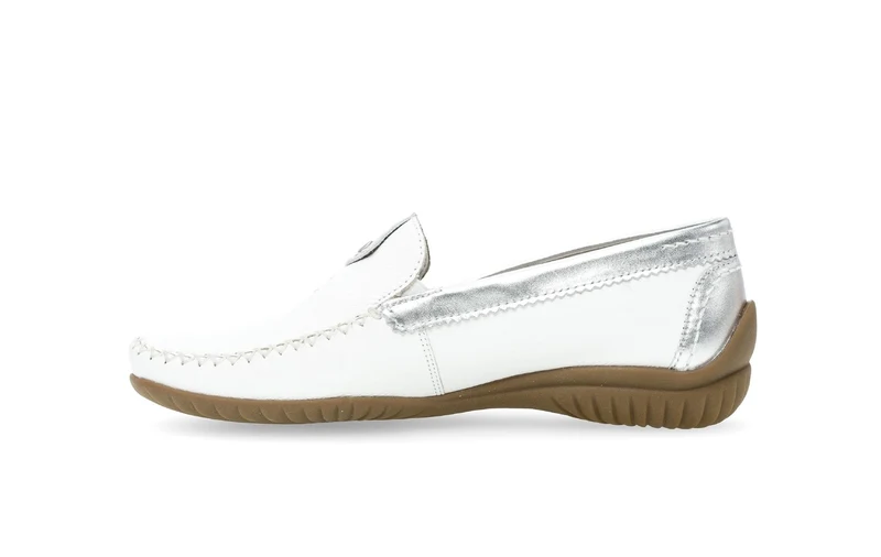 Mocassins blancs en cuir