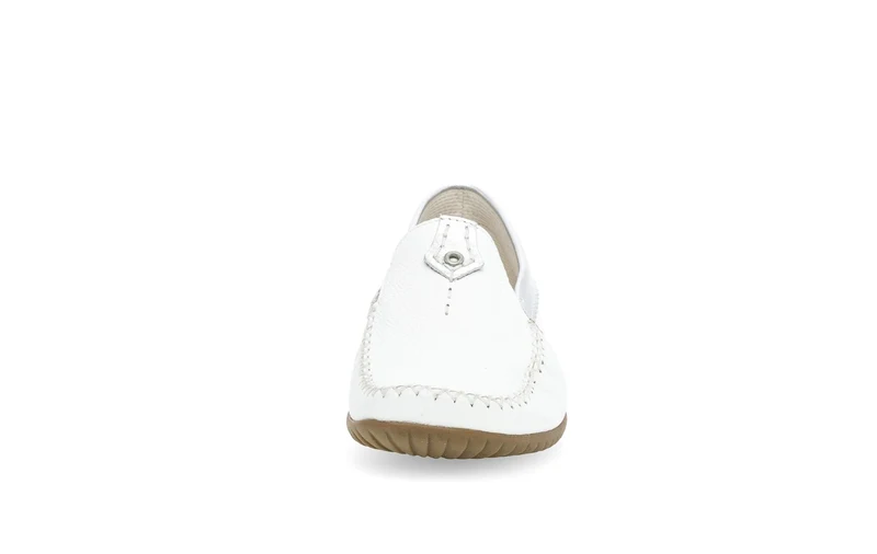 Mocassins blancs en cuir