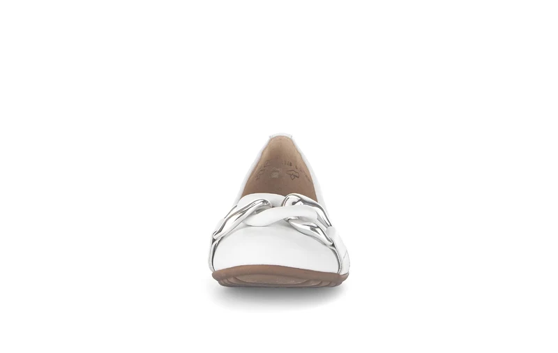 Ballerines blanches en cuir