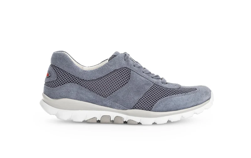 Baskets bleues ajourées en nubuck