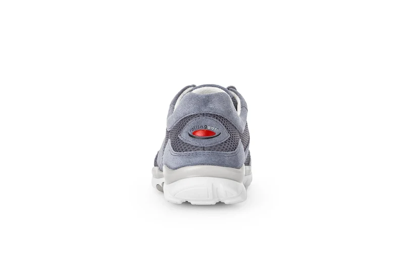 Baskets bleues ajourées en nubuck