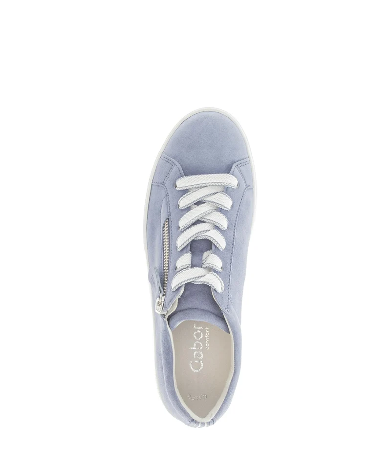 Baskets bleues en nubuck