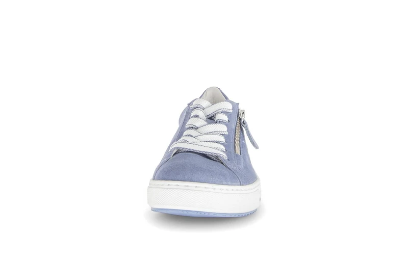 Baskets bleues en nubuck