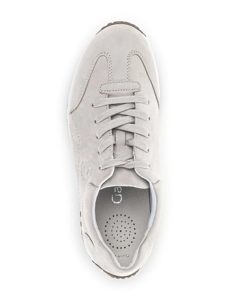Baskets grises en cuir