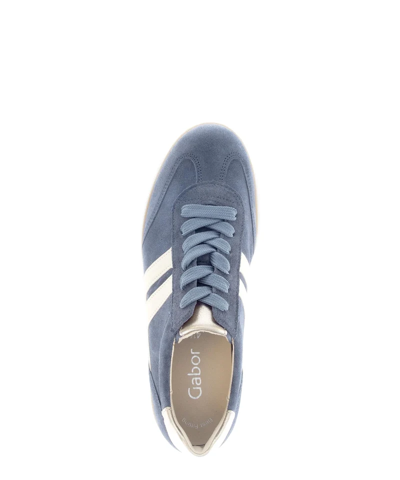 Baskets bleues en nubuck