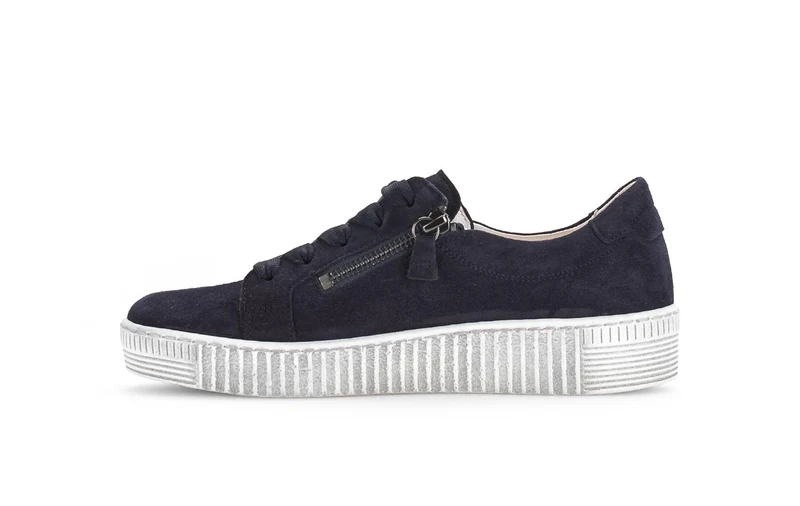 Baskets bleues en cuir