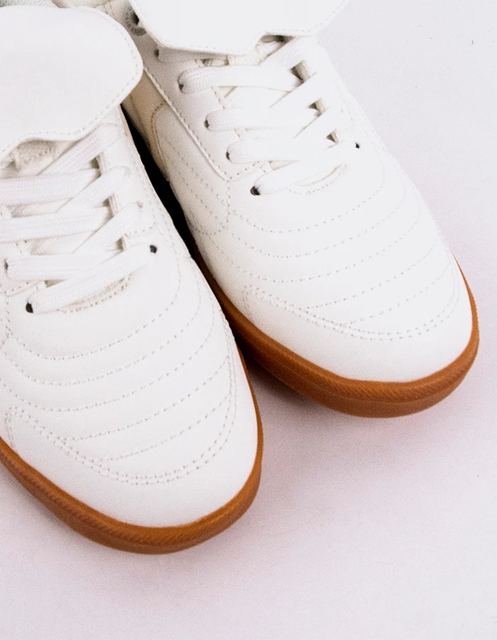 Keaton White/Grey