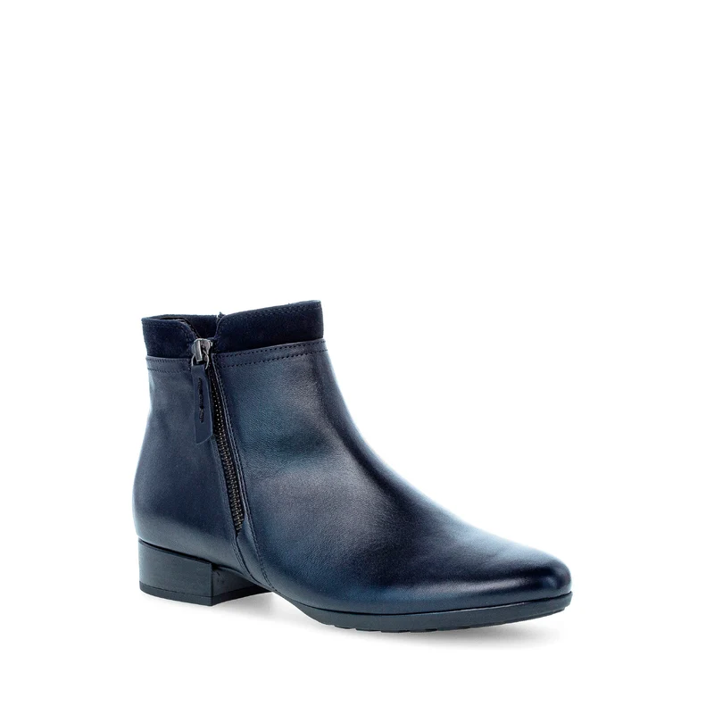 Bottines marine en combinaison cuirs