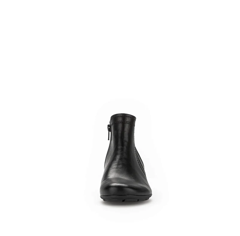 Bottines noires en cuir lisse