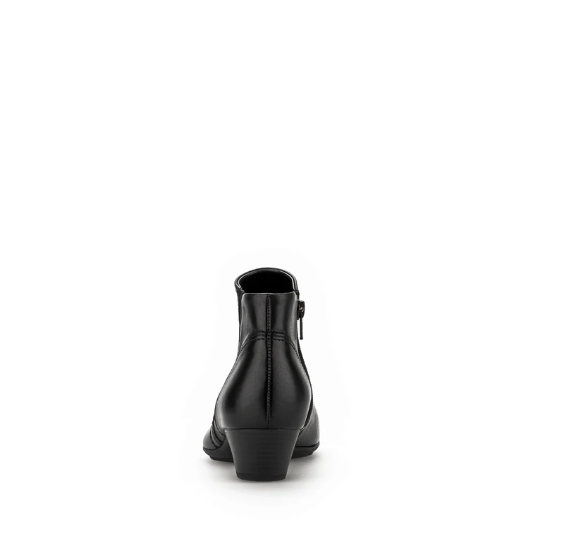 Bottines noires en cuir lisse