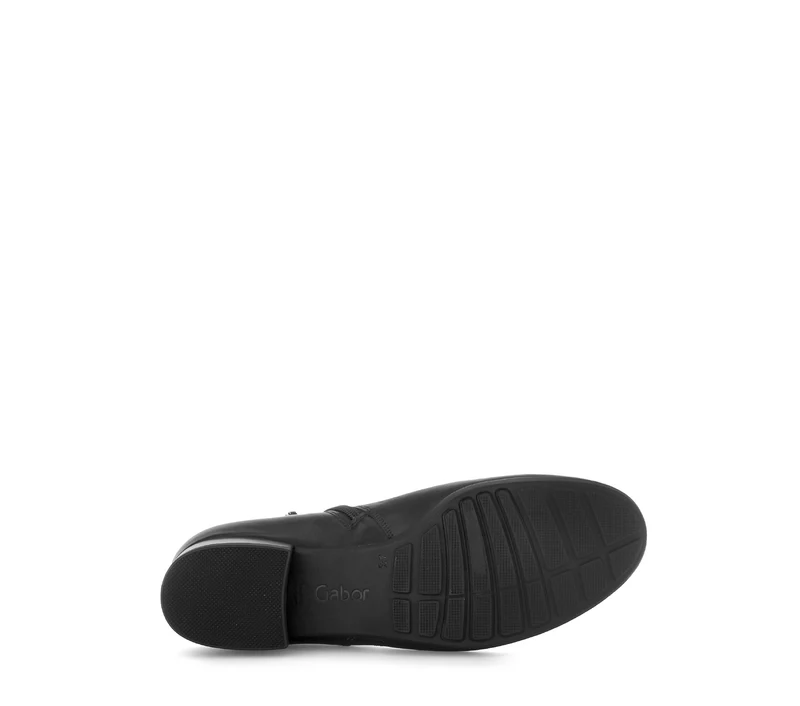 Bottines noires en combinaison cuirs