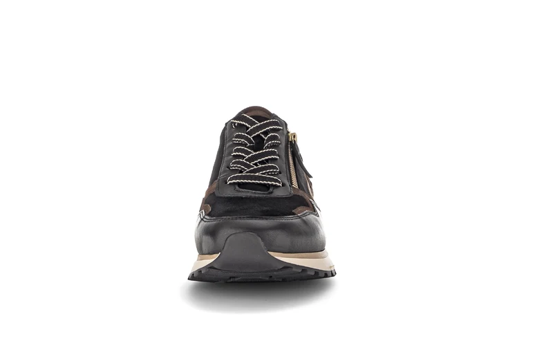 Baskets marron en combinaison cuirs