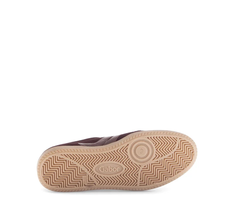 Baskets rouges en nubuck