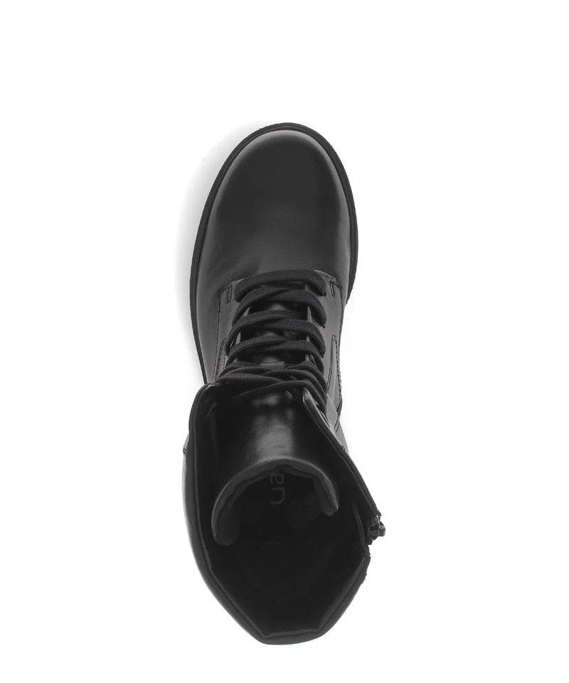 Bottines noires en cuir