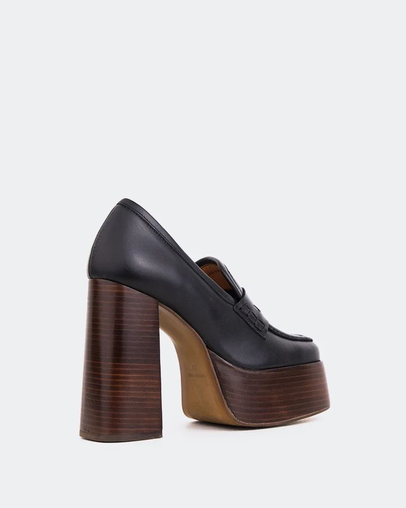 Cyrus Black Leather