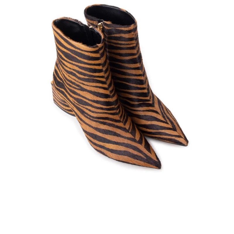 Palazzo Zebra Pony