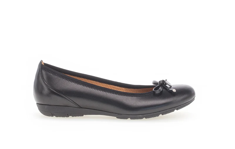 Ballerines noires en cuir lisse