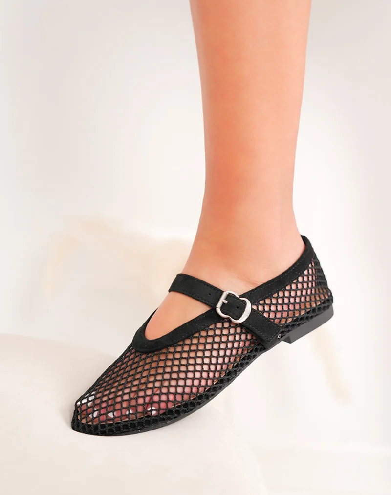 Ballerines femme noires résille avec bride en suédine style tendance et léger