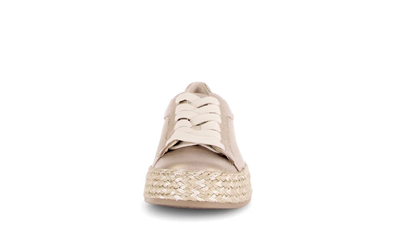 Baskets beiges en cuir