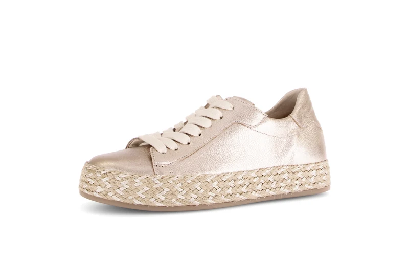 Baskets beiges en cuir