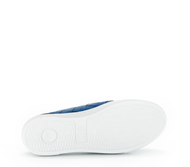 Baskets bleues en cuir