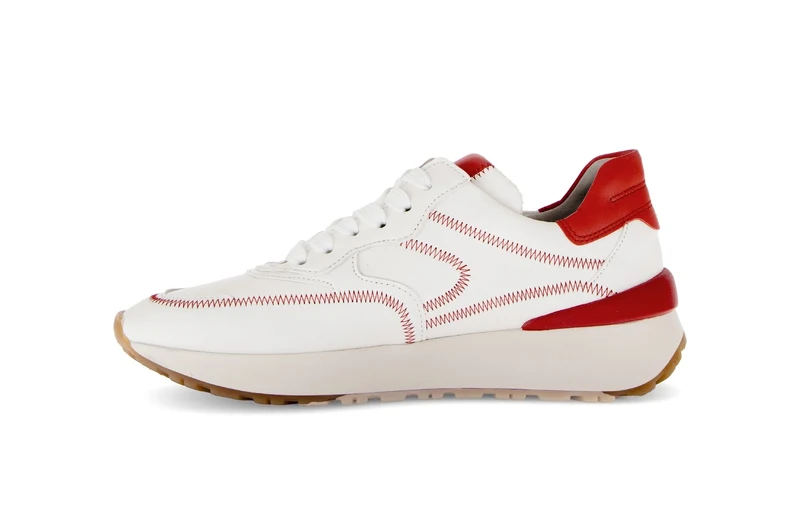 Baskets rouges et blanches en cuir lisse