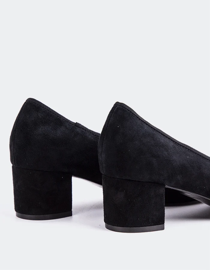 Ruslan Black Suede