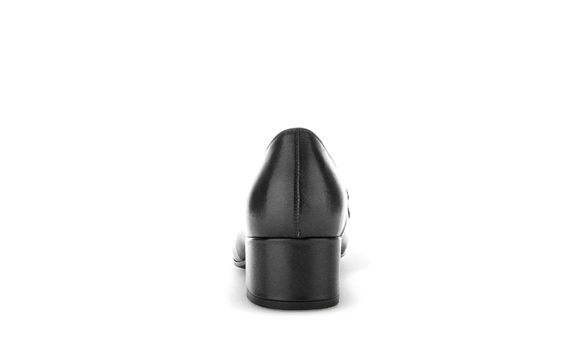 Escarpins noirs en cuir lisse