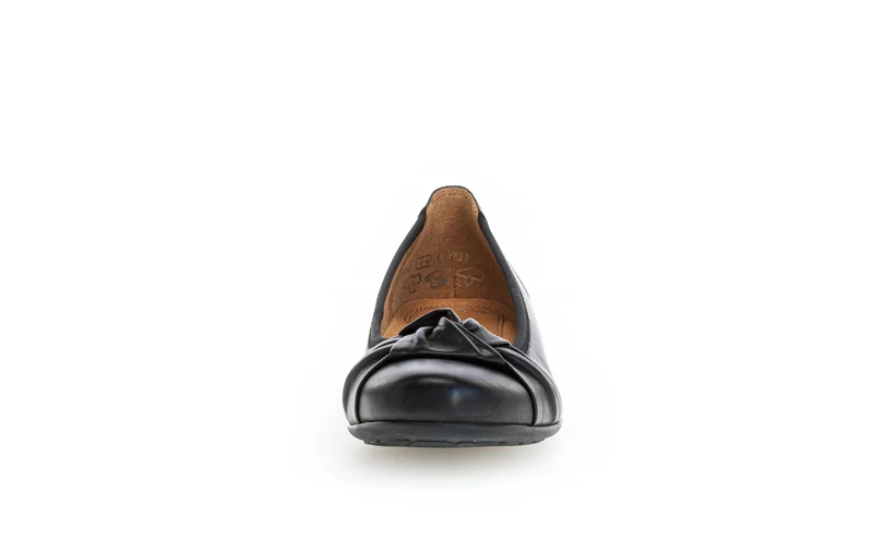 Ballerines noires en cuir lisse
