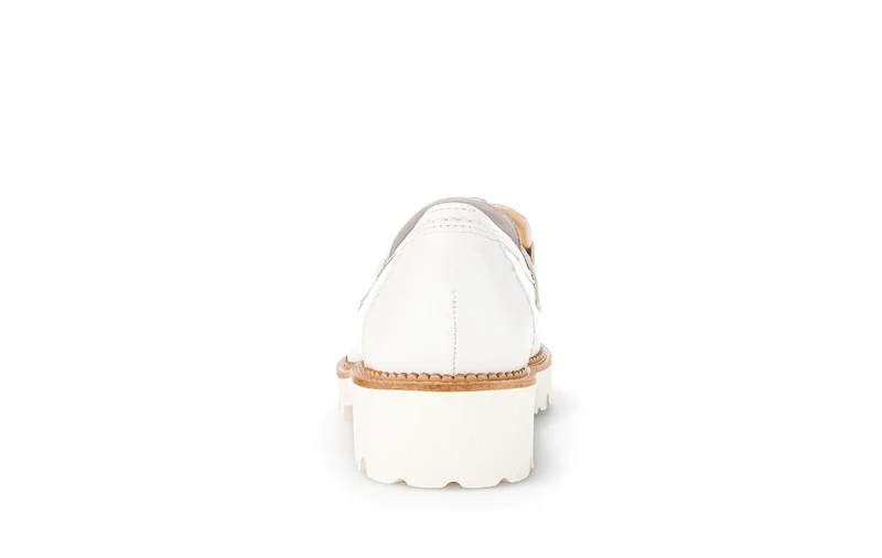 Mocassins écrus en cuir lisse