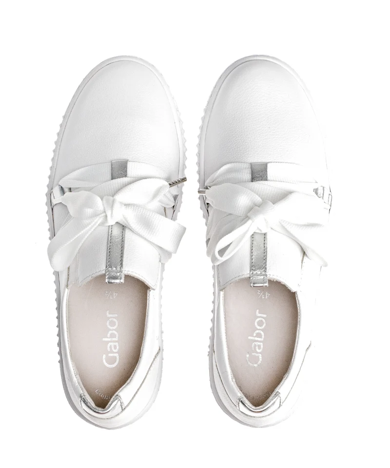 Sneakers blanches en cuir