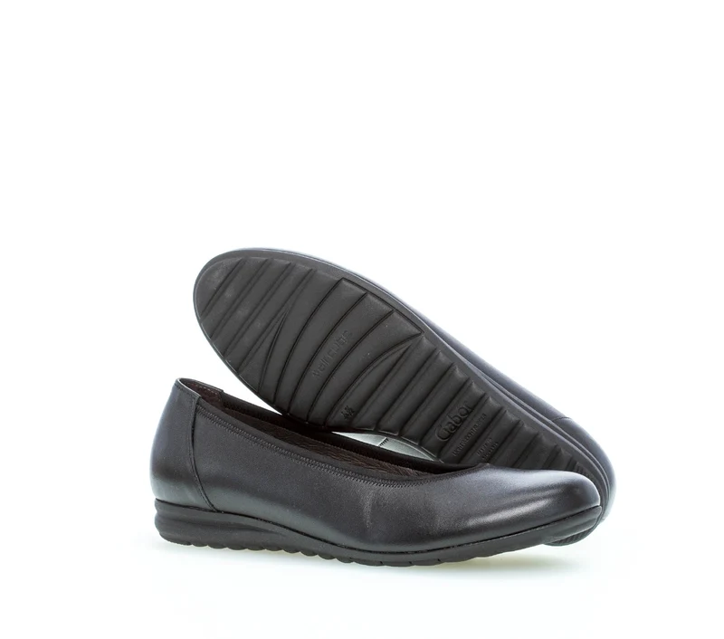 Ballerines noires en cuir lisse