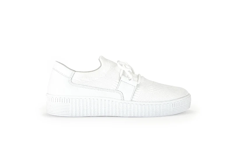 Baskets blanches en textile