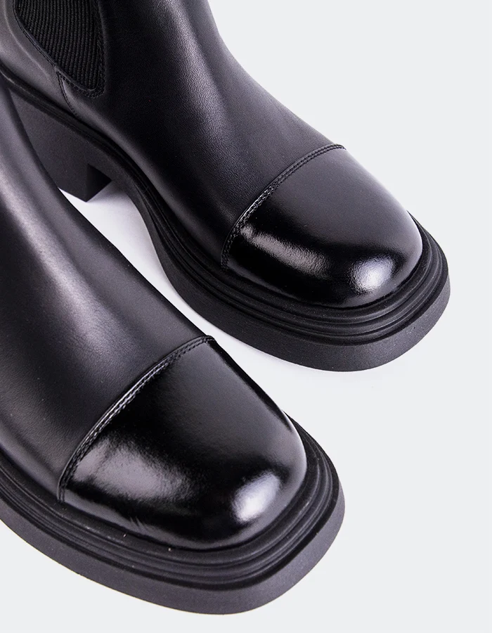 Verbena Black Leather
