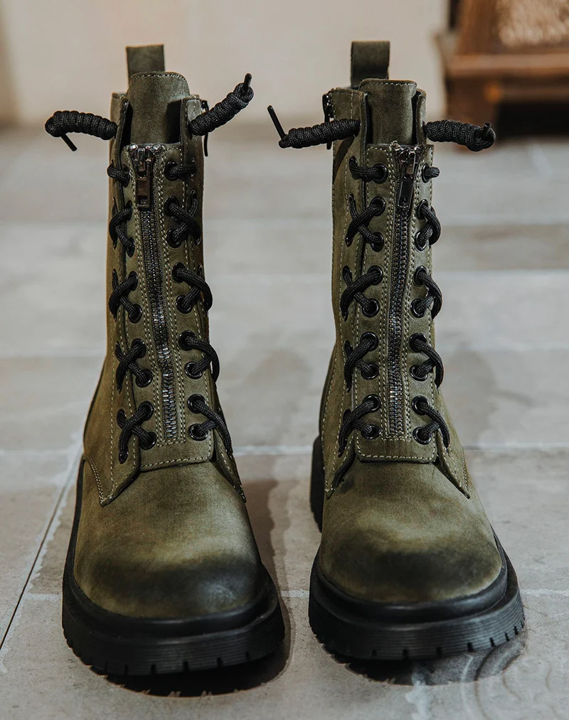 Bottines kaki montantes à lacets et à zip avant