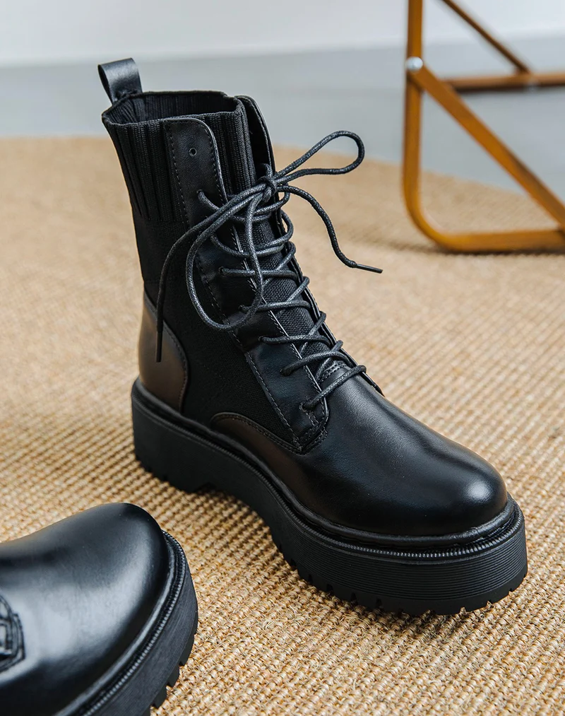 Bottines chaussette noires à semelle épaisse