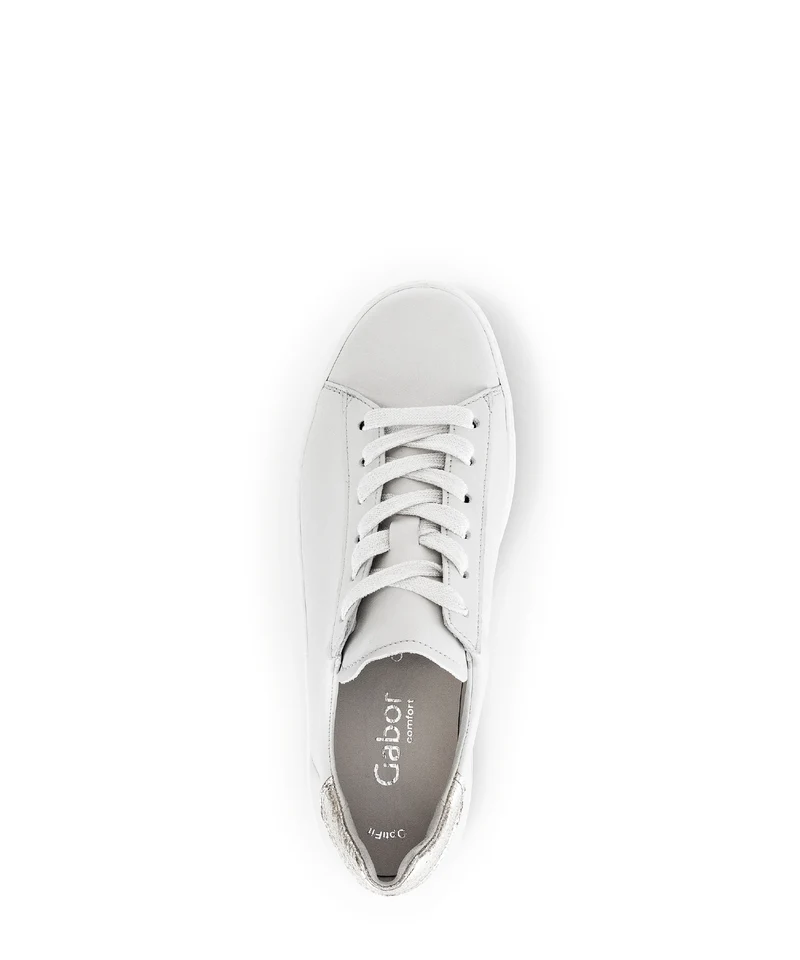 Baskets blanches en cuir lisse